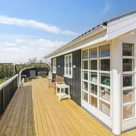 Bjari - 850m From The Sea By Interhome Løkken